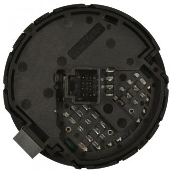Standard Motor Products HLS1752 Headlight Switch product image 1 of 3