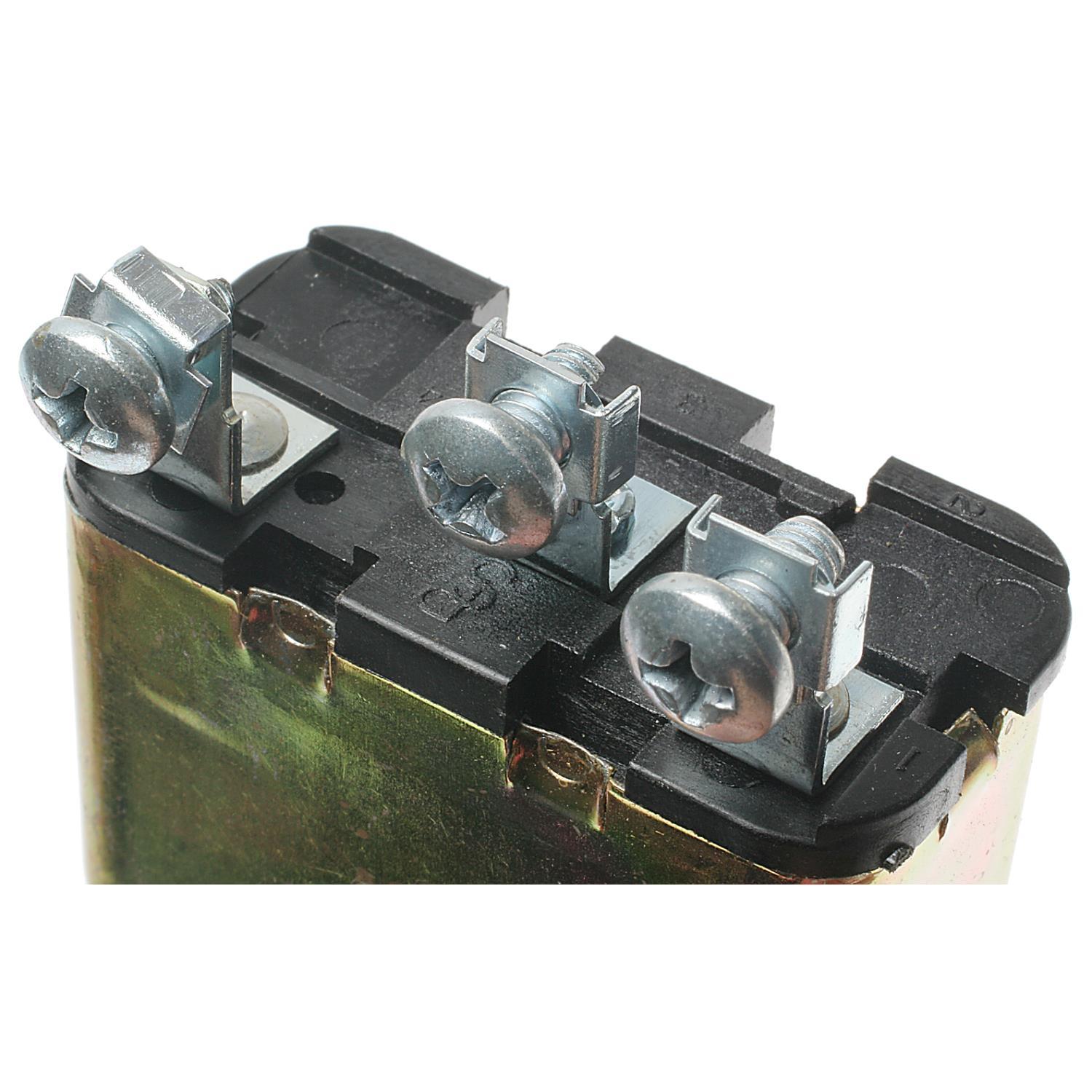 Standard Motor Products HR106 - Horn Relay Standard Motor Products HR106 Accessory Power Relay product image 2 of 4