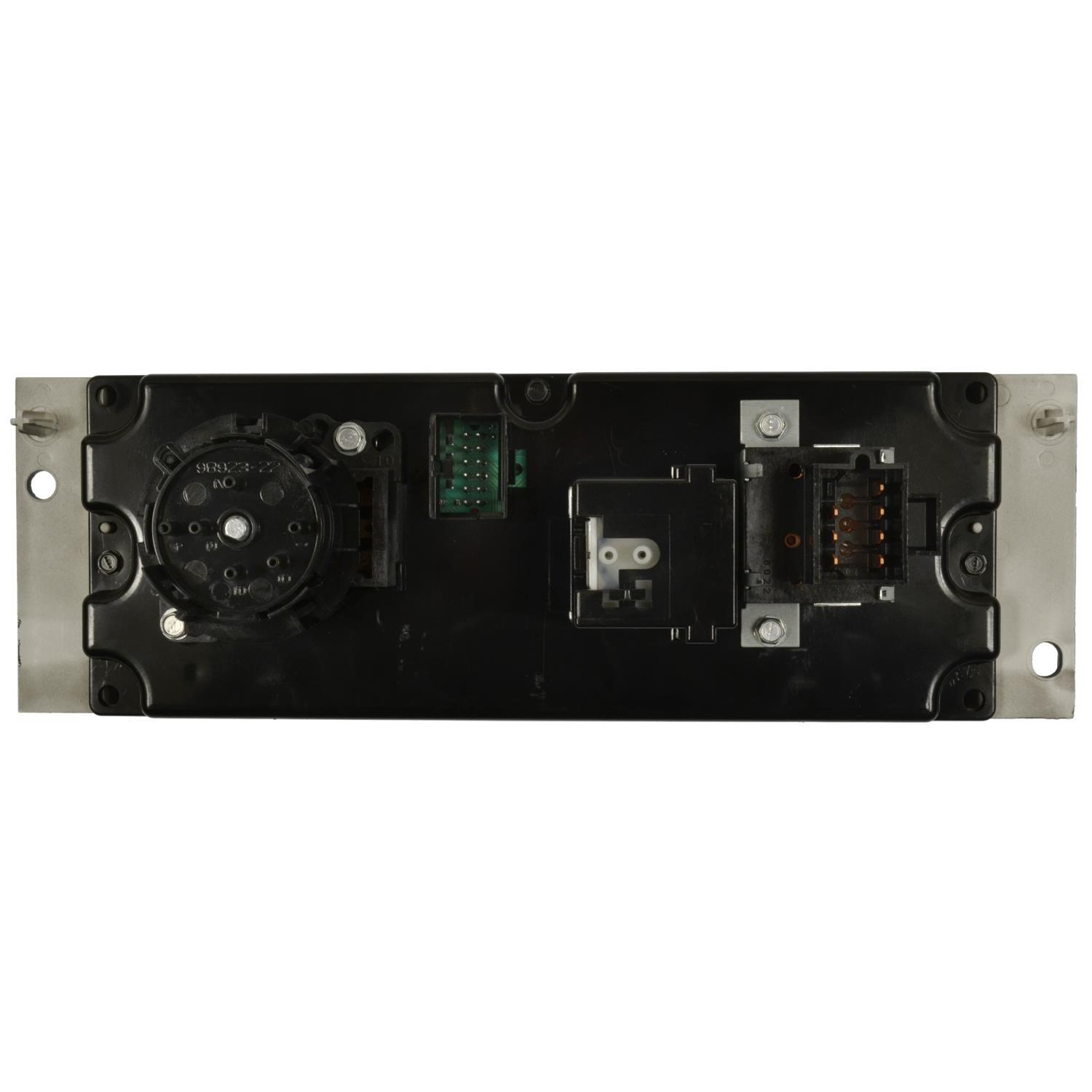 Standard Motor Products HS561 - Defroster Switch Standard Motor Products HS561 Defroster Switch product image 1 of 3