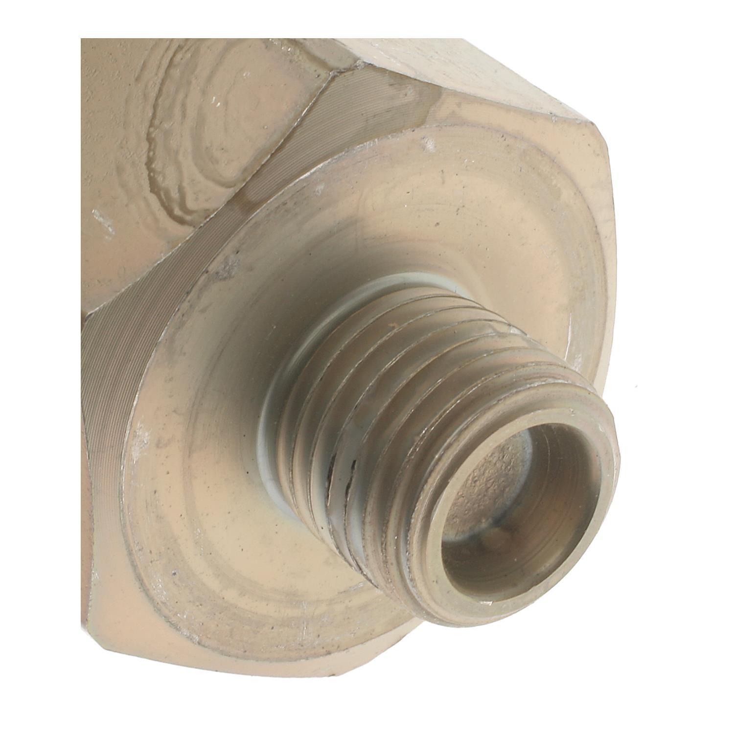 Standard Motor Products KS132 - Ignition Knock (Detonation) Sensor Standard Motor Products KS132 Ignition Knock (Detonation) Sensor product image 3 of 3