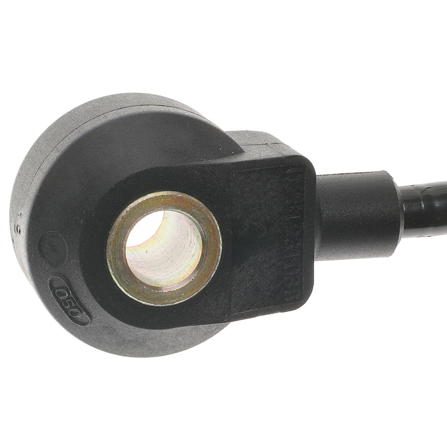 Standard Motor Products KS15 - Ignition Knock (Detonation) Sensor Standard Motor Products KS15 Ignition Knock (Detonation) Sensor product image 3 of 3