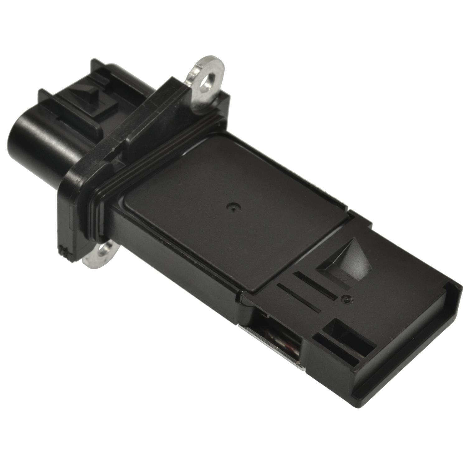 Standard Motor Products MAS0141 Mass Air Flow Sensor product image 1 of 3