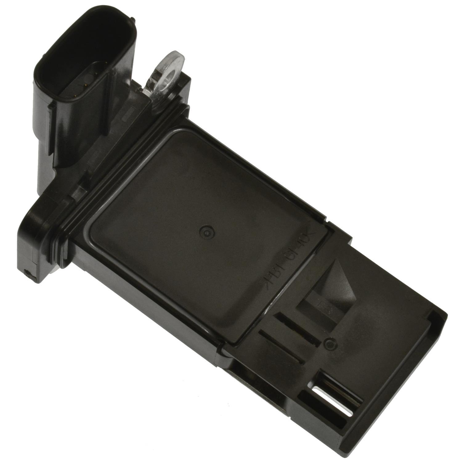 Standard Motor Products MAS0518 - Mass Air Flow Sensor Standard Motor Products MAS0518 Mass Air Flow Sensor product image 2 of 3