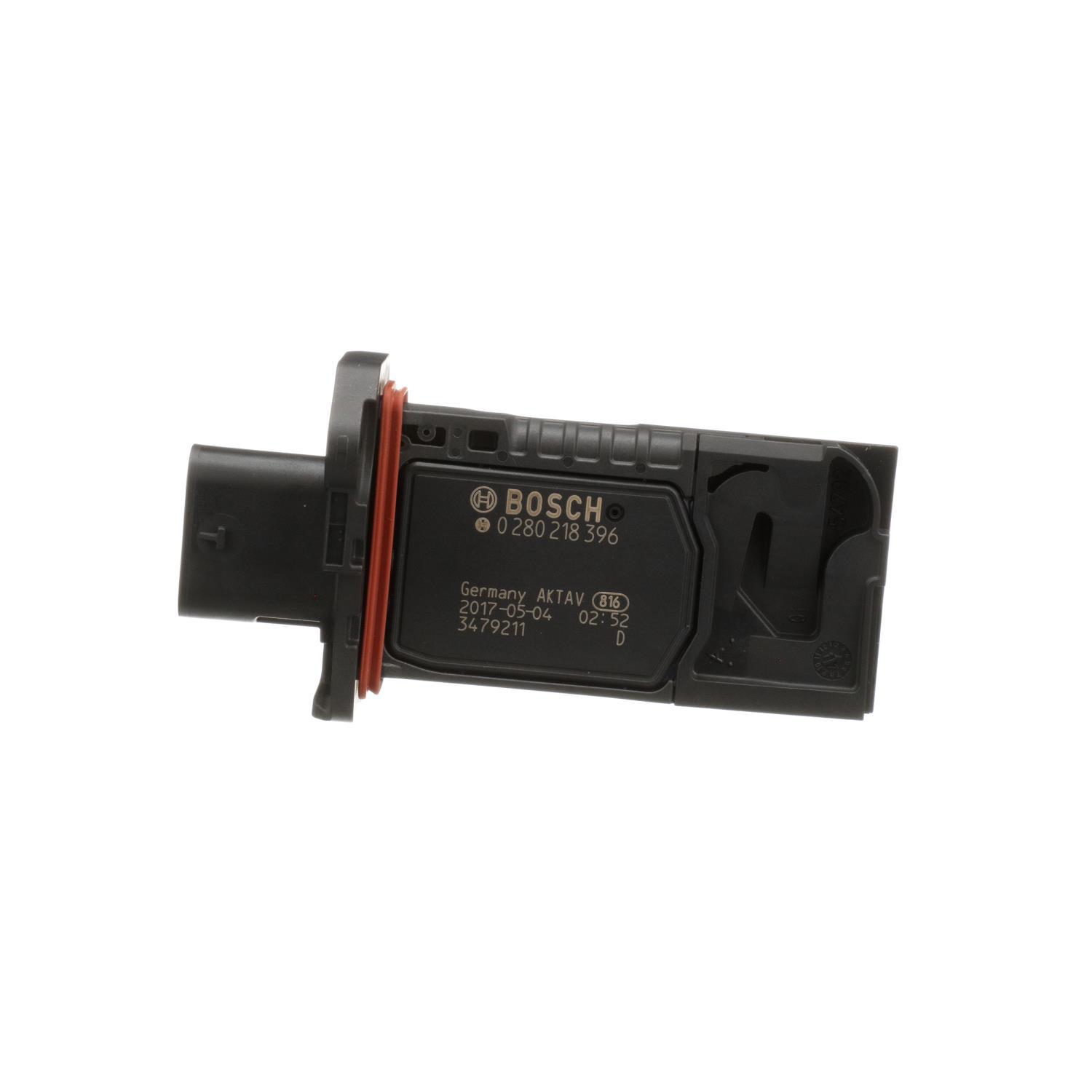Standard Motor Products MAS0520 - Mass Air Flow Sensor Standard Motor Products MAS0520 Mass Air Flow Sensor product image 3 of 3