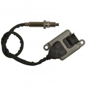 Standard Motor Products NOX013 - NOx (Nitrogen Oxide) Sensor Standard Motor Products NOX013 NOx (Nitrogen Oxide) Sensor product image 3 of 4