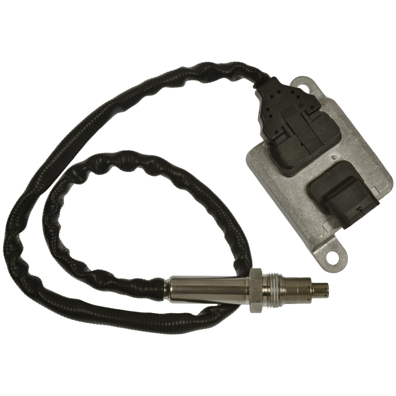 Standard Motor Products NOX017 - NOx (Nitrogen Oxide) Sensor Standard Motor Products NOX017 NOx (Nitrogen Oxide) Sensor product image 2 of 4