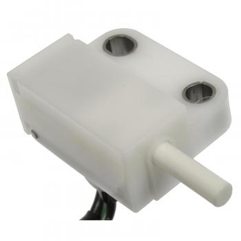 Standard Motor Products NS617 - Cruise Control Release Switch Standard Motor Products NS617 Clutch Pedal Position Switch product image 1 of 3