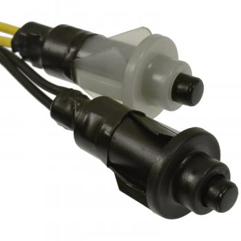 Standard Motor Products NS772 - Clutch Starter Safety Switch Standard Motor Products NS772 Clutch Pedal Position Switch product image 1 of 3