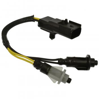 Standard Motor Products NS772 Clutch Pedal Position Switch product image 2 of 3