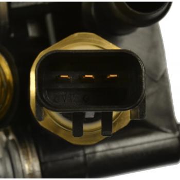 Standard Motor Products OFH100 Engine Oil Cooler product image 4 of 6