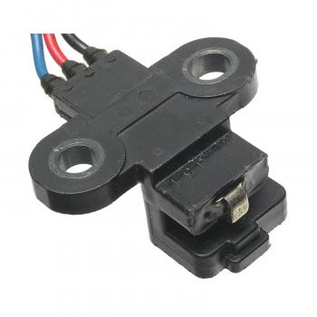 Standard Motor Products PC46 Engine Camshaft Position Sensor product image 1 of 3