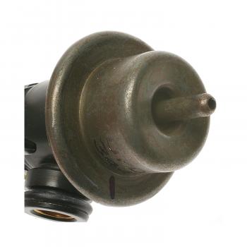 Standard Motor Products PR112 Fuel Injection Pressure Regulator product image 1 of 3