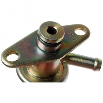 Standard Motor Products PR133 - Fuel Injection Pressure Regulator Standard Motor Products PR133 Fuel Injection Pressure Regulator product image 1 of 3