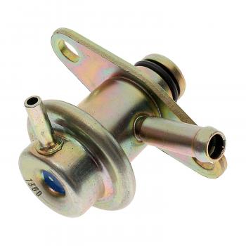 Standard Motor Products PR133 - Fuel Injection Pressure Regulator Standard Motor Products PR133 Fuel Injection Pressure Regulator product image 2 of 3