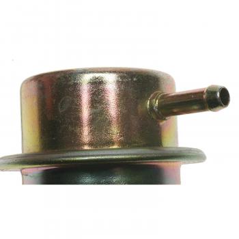 Standard Motor Products PR158 Fuel Injection Pressure Regulator product image 1 of 3