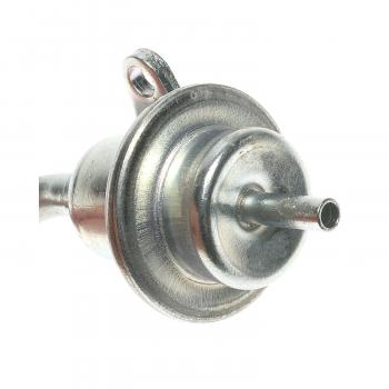Standard Motor Products PR163 Fuel Injection Pressure Regulator product image 1 of 3