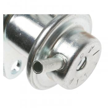 Standard Motor Products PR180 Fuel Injection Pressure Regulator product image 1 of 3