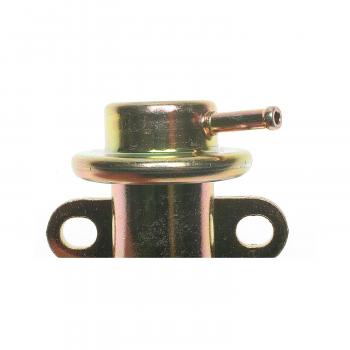 Standard Motor Products PR212 - Fuel Injection Pressure Regulator Standard Motor Products PR212 Fuel Injection Pressure Regulator product image 1 of 3