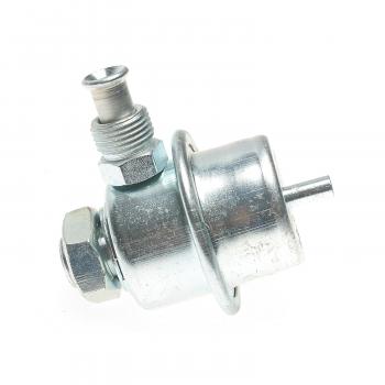 Standard Motor Products PR23 - Fuel Injection Pressure Regulator Standard Motor Products PR23 Fuel Injection Pressure Regulator product image 2 of 3