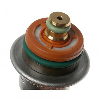 Standard Motor Products PR231 Fuel Injection Pressure Regulator product image 1 of 3