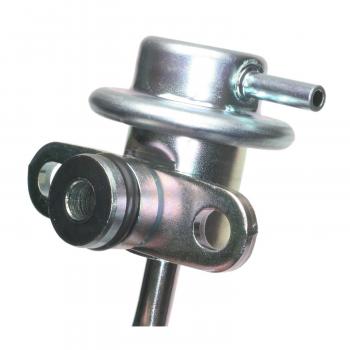 Standard Motor Products PR433 - Fuel Injection Pressure Regulator Standard Motor Products PR433 Fuel Injection Pressure Regulator product image 1 of 3