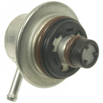 Standard Motor Products PR466 Fuel Injection Pressure Regulator product image 1 of 3