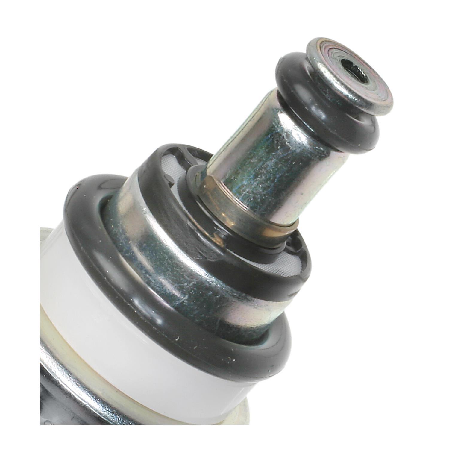 Standard Motor Products PR490 - Fuel Injection Pressure Regulator Standard Motor Products PR490 Fuel Injection Pressure Regulator product image 6 of 8