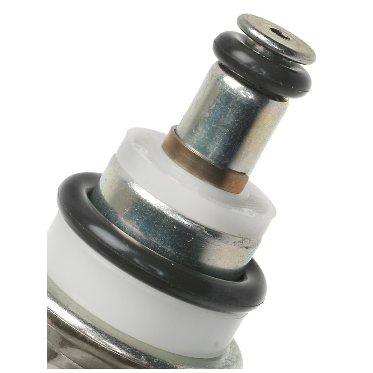 Standard Motor Products PR492 Fuel Injection Pressure Regulator product image 2 of 3