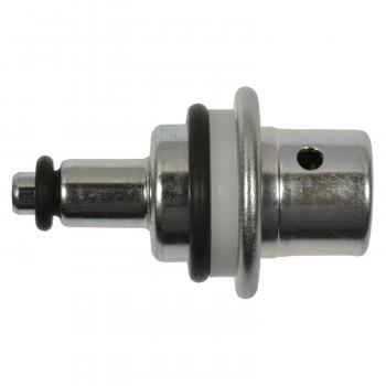 Standard Motor Products PR554 - Fuel Injection Pressure Regulator Standard Motor Products PR554 Fuel Injection Pressure Regulator product image 2 of 3