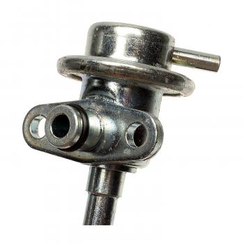 Standard Motor Products PR57 Fuel Injection Pressure Regulator product image 1 of 3