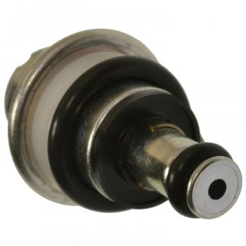 Standard Motor Products PR575 Fuel Injection Pressure Regulator product image 1 of 3