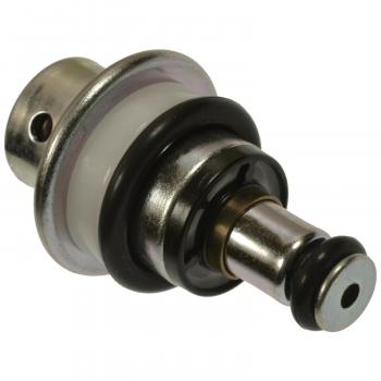 Standard Motor Products PR585 Fuel Injection Pressure Regulator product image 1 of 3