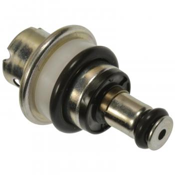 Standard Motor Products PR586 Fuel Injection Pressure Regulator product image 1 of 3