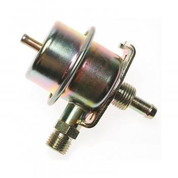 Standard Motor Products PR76 - Fuel Injection Pressure Regulator Standard Motor Products PR76 Fuel Injection Pressure Regulator product image 2 of 3