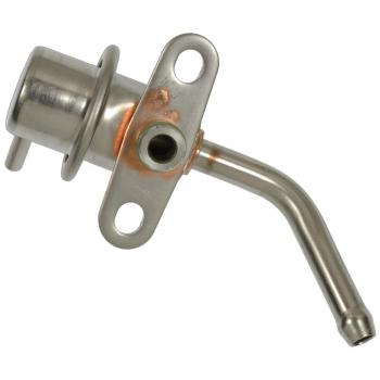 Standard Motor Products PR79 Fuel Injection Pressure Regulator product image 1 of 3
