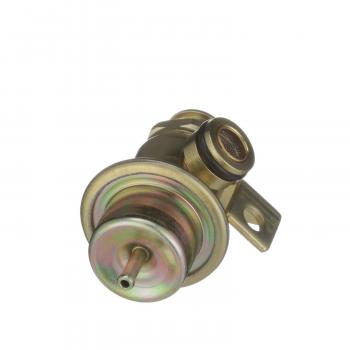 Standard Motor Products PR92 - Fuel Injection Pressure Regulator Standard Motor Products PR92 Fuel Injection Pressure Regulator product image 1 of 6