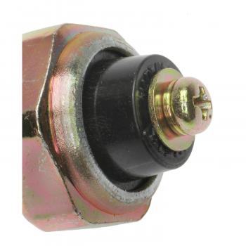 Standard Motor Products PS138 - Engine Oil Pressure Switch Standard Motor Products PS138 Engine Oil Pressure Switch product image 1 of 3
