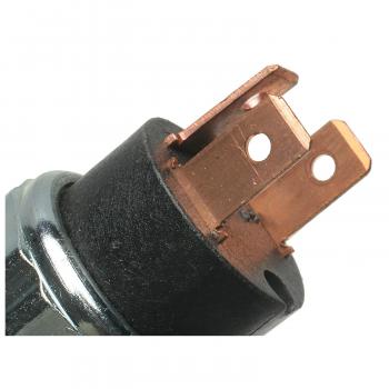 Standard Motor Products PS148 Engine Oil Pressure Switch product image 1 of 3