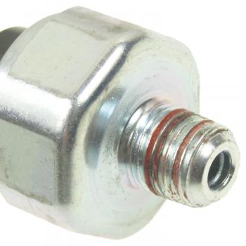 Standard Motor Products PS171 - Engine Oil Pressure Switch Standard Motor Products PS171 Engine Oil Pressure Switch product image 1 of 3