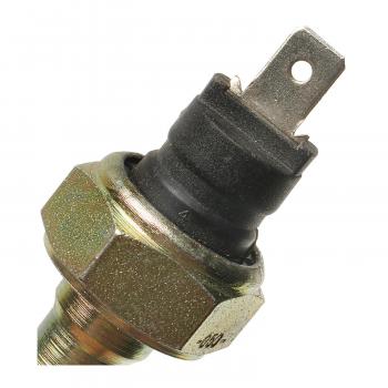 Standard Motor Products PS389 Engine Oil Pressure Switch product image 3 of 3