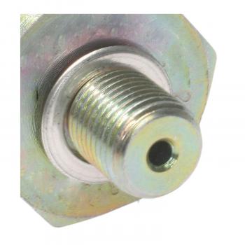 Standard Motor Products PS472 Engine Oil Pressure Switch product image 1 of 3