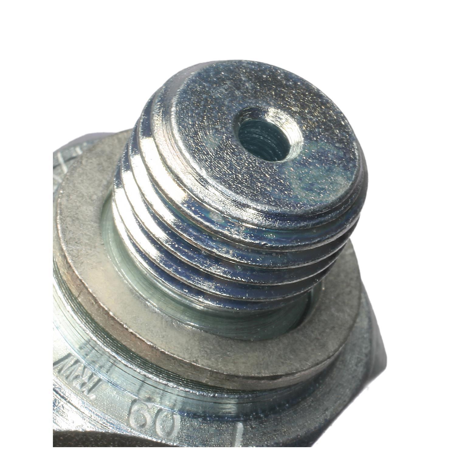 Standard Motor Products PS478 Engine Oil Pressure Switch product image 1 of 3