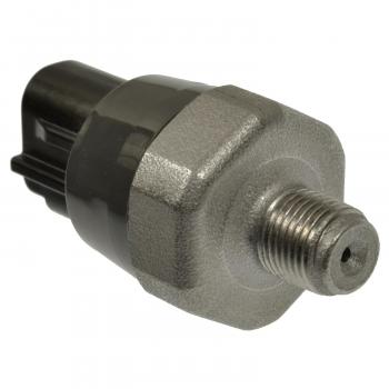 Standard Motor Products PS613 Engine Oil Pressure Switch product image 1 of 3