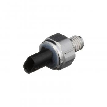 Standard Motor Products PS660 Engine Oil Pressure Switch product image 1 of 4