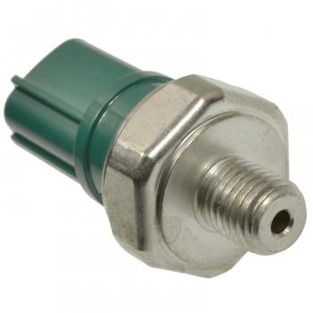 Standard Motor Products PS689 Engine Oil Pressure Switch product image 1 of 3