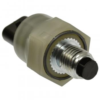 Standard Motor Products PS692 Engine Oil Pressure Switch product image 1 of 3