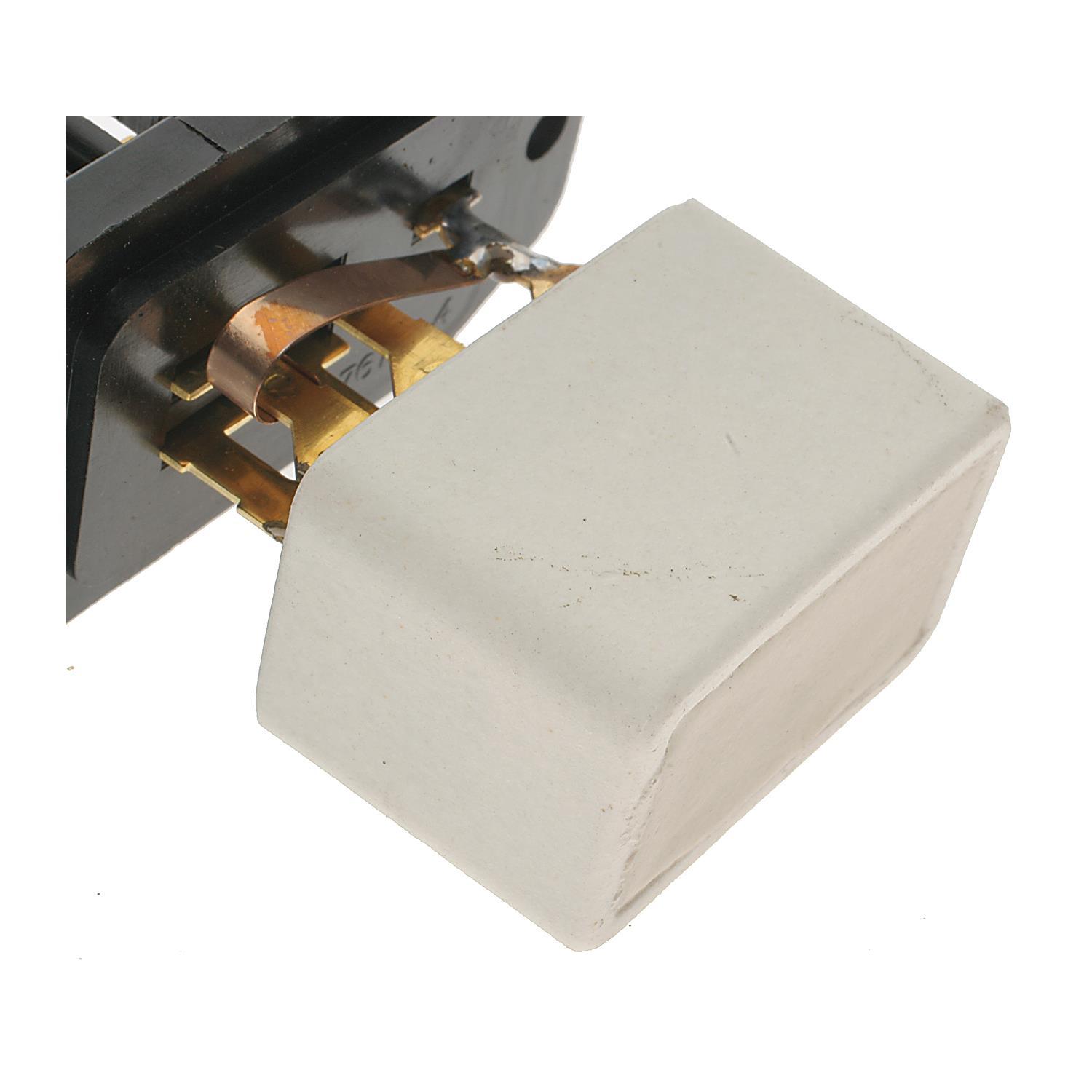 Standard Motor Products RU238 - HVAC Blower Motor Resistor Standard Motor Products RU238 HVAC Blower Motor Resistor product image 1 of 3