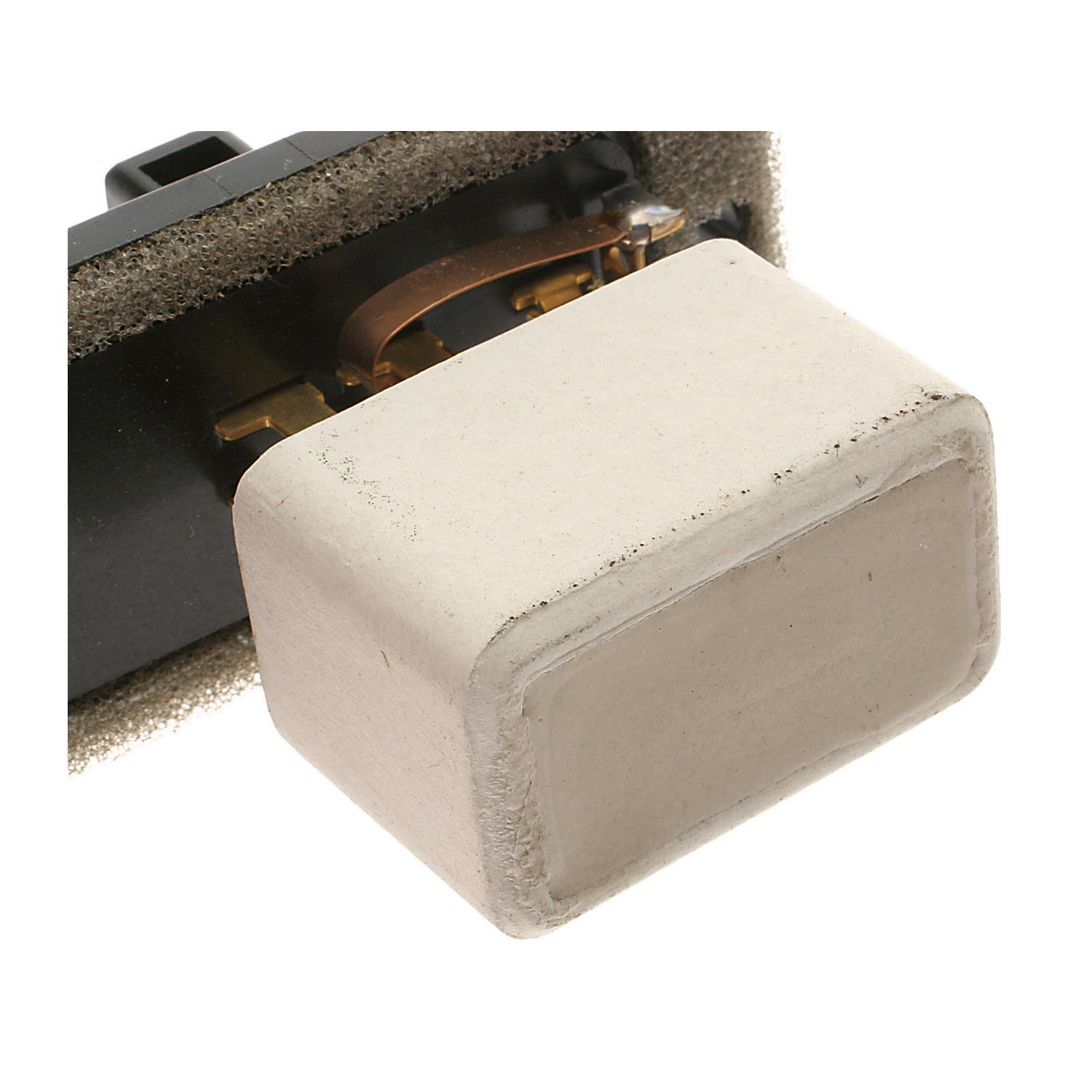 Standard Motor Products RU305 - HVAC Blower Motor Resistor Standard Motor Products RU305 HVAC Blower Motor Resistor product image 1 of 3