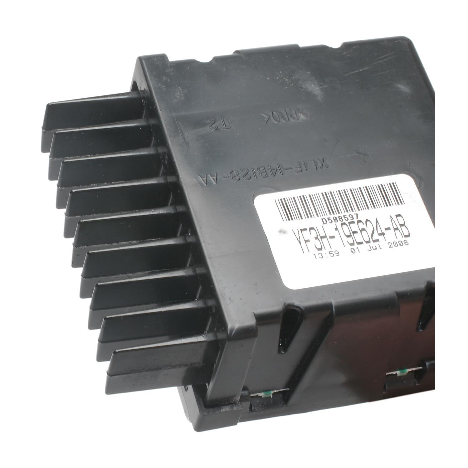 Standard Motor Products RU576 - HVAC Blower Motor Resistor Standard Motor Products RU576 HVAC Blower Motor Resistor product image 1 of 3