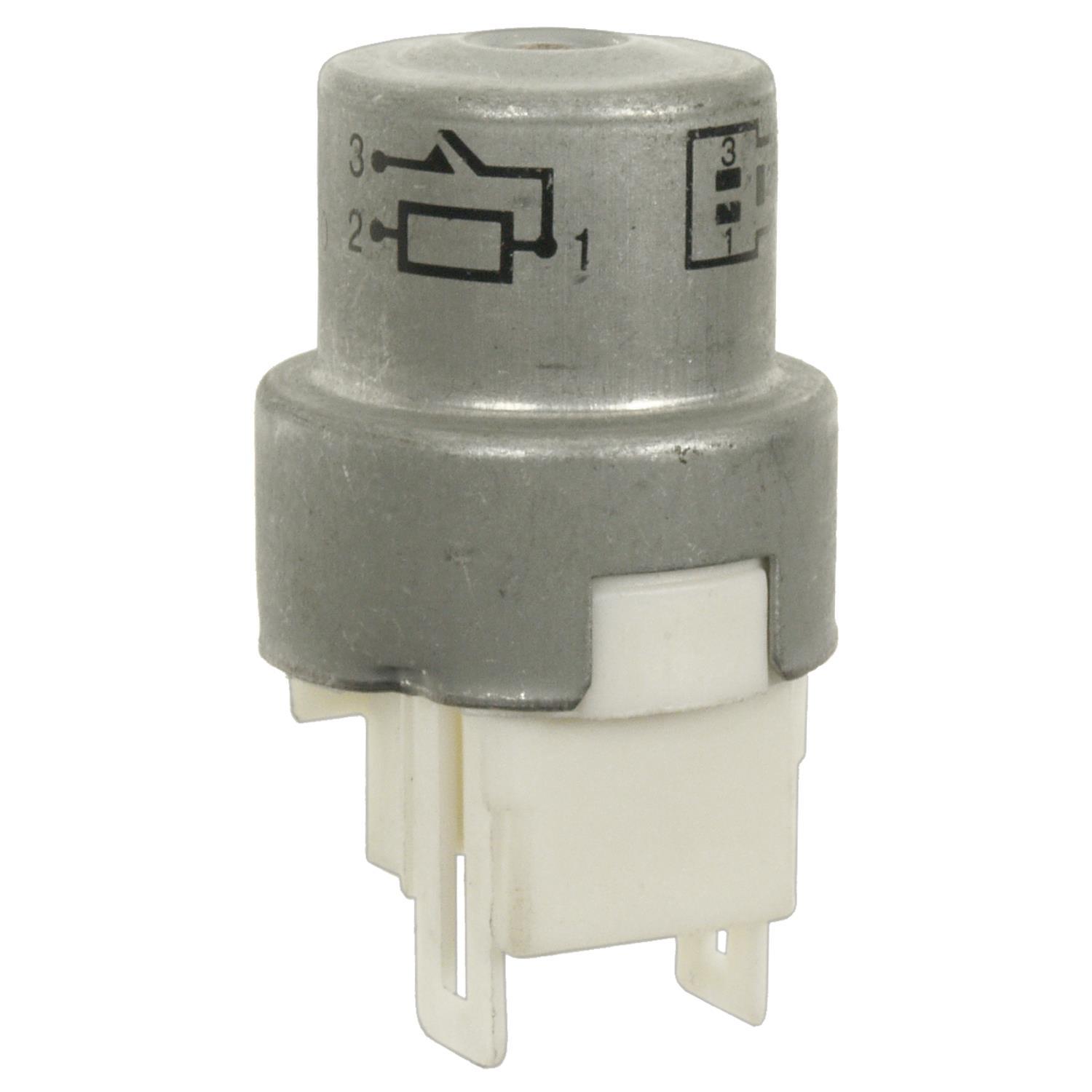 Standard Motor Products RY123 - Headlight Relay Standard Motor Products RY123 A/C Clutch Relay product image 1 of 3